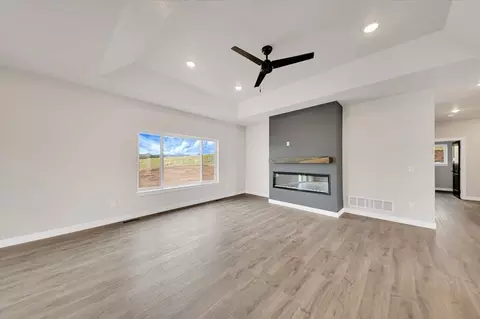 Living - 229 Stone Hl, Custer, SD 57730 photo 2 of 3