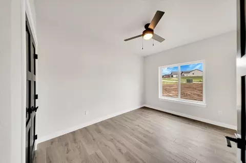 Bedroom - 229 Stone Hl, Custer, SD 57730 photo 3 of 6