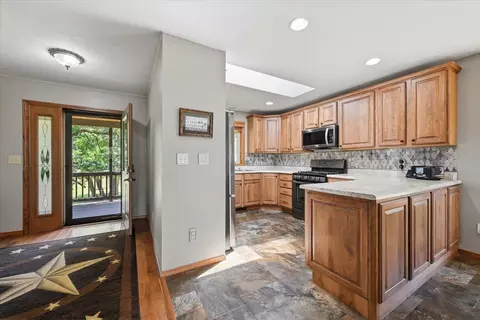 Entry Way - 172 W Pine St, Spearfish, SD 57783 photo 2 of 2