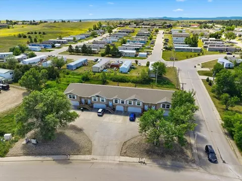 View/Area - 322 Summit St, Belle Fourche, SD 57717 photo 1 of 2