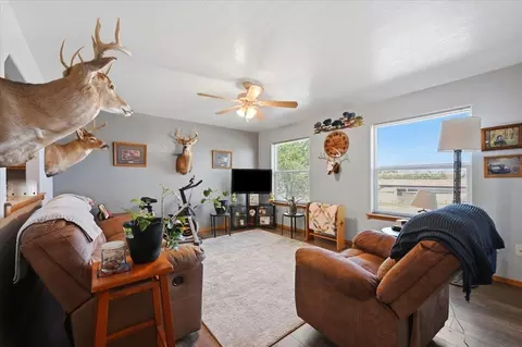 Living - 322 Summit St, Belle Fourche, SD 57717 photo 1 of 2