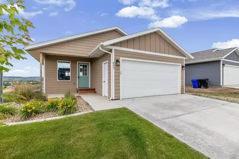 635 Diamond Ridge Blvd, Rapid City, SD 57703