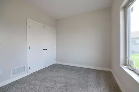 Bedroom - 1996 Spruce Ln, Belle Fourche, SD 57717 photo 7 of 8