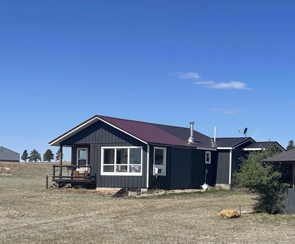 27926 Lariat Cir, Hot Springs, SD 57747