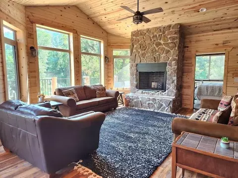 Living - 10548 Higgins Ln, Spearfish, SD 57783 photo 1 of 6