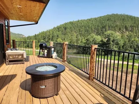 Exterior - 10548 Higgins Ln, Spearfish, SD 57783 photo 8 of 9