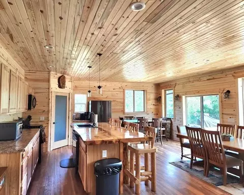 Kitchen - 10548 Higgins Ln, Spearfish, SD 57783 photo 2 of 2