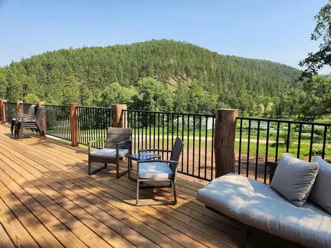 Exterior - 10548 Higgins Ln, Spearfish, SD 57783 photo 5 of 9
