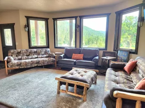Living - 10548 Higgins Ln, Spearfish, SD 57783 photo 6 of 6