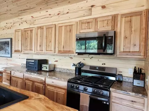 Kitchen - 10548 Higgins Ln, Spearfish, SD 57783 photo 1 of 2