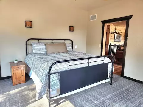 Bedroom - 10548 Higgins Ln, Spearfish, SD 57783 photo 1 of 5