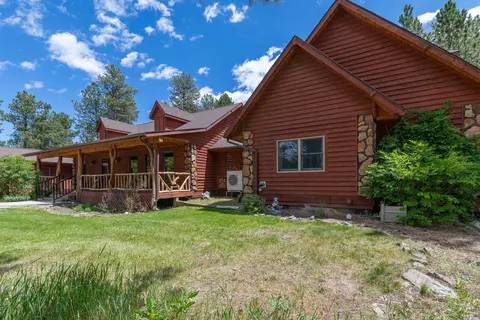 25347 Twin Sisters Ct, Custer, SD 57730