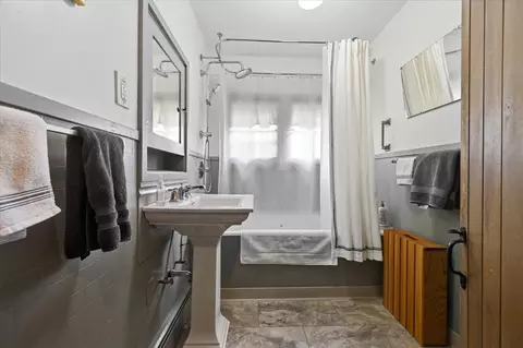 Bath - 8 Jefferson St, Deadwood, SD 57732 photo 1 of 1