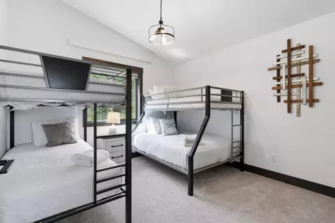 Bedroom - 20820 Bellefish Rd, Lead, SD 57754 photo 7 of 7