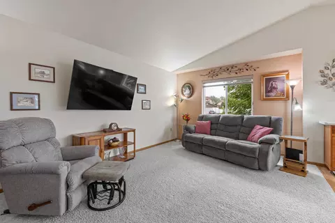 Living - 4307 Paddock Ct, Rapid City, SD 57701 photo 1 of 2