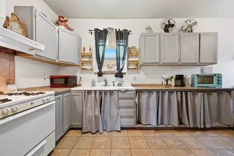 406 Barclay Ave, Lead, SD 57754 photo 16