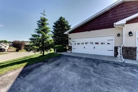 6640 Manchester St, Summerset, SD 57718 photo 2