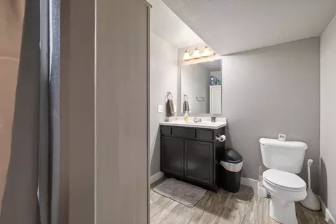 Bath - 6674 Cambridge Pl, Summerset, SD 57718 photo 3 of 3