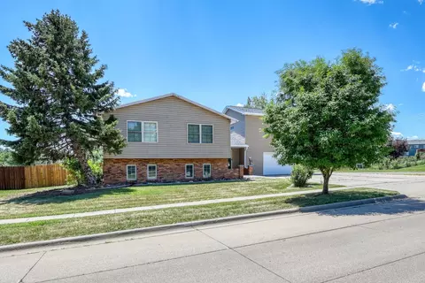 Exterior - 303 E Centennial St, Rapid City, SD 57701 photo 2 of 8