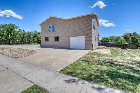 Exterior - 303 E Centennial St, Rapid City, SD 57701 photo 4 of 8