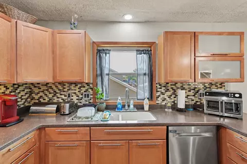 Kitchen - 303 E Centennial St, Rapid City, SD 57701 photo 3 of 4