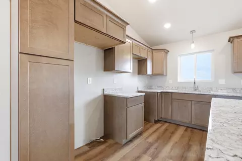 Kitchen - 1103 Cobalt Dr, Rapid City, SD 57701 photo 3 of 4