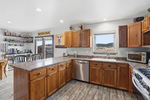 Kitchen - 21046 Torrey Pines Ct, Sturgis, SD 57785 photo 1 of 2