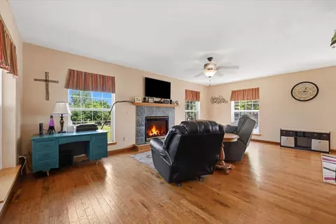 502 Wildwood Dr, Spearfish, SD 57783 photo 4
