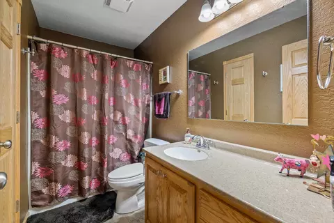 Bath - 2356 Hillside Dr, Sturgis, SD 57785 photo 4 of 4