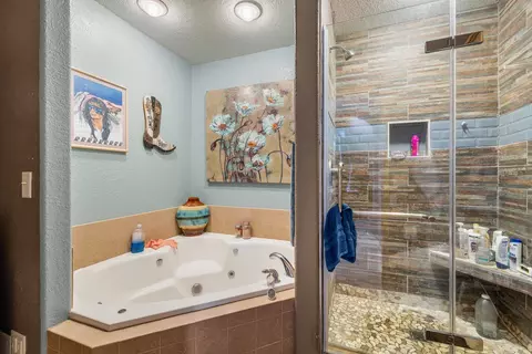 Bath - 2356 Hillside Dr, Sturgis, SD 57785 photo 2 of 4