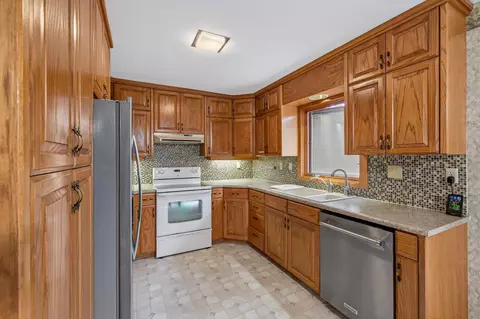 515 Belair Dr, Custer, SD 57730 photo 10
