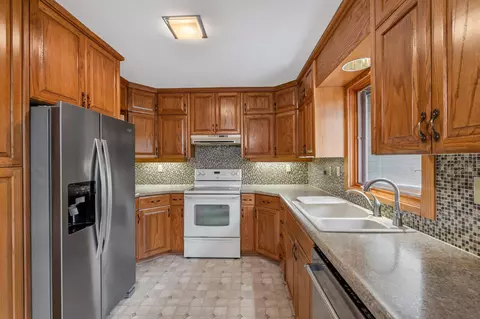 Kitchen - 515 Belair Dr, Custer, SD 57730 photo 1 of 4