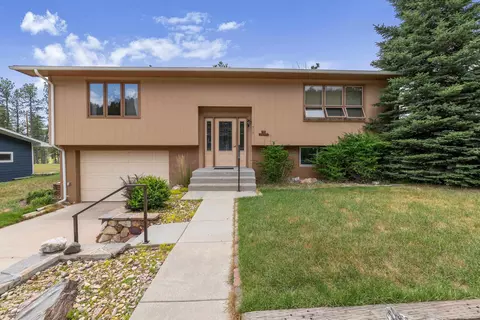 515 Belair Dr, Custer, SD 57730 photo 1