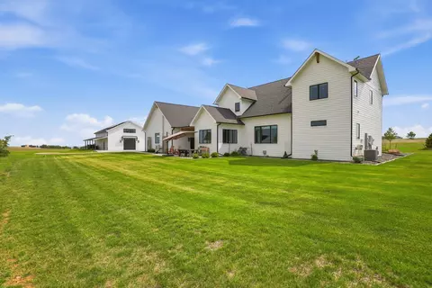 Exterior - 20013 Ashlee Ct, Spearfish, SD 57783 photo 4 of 8