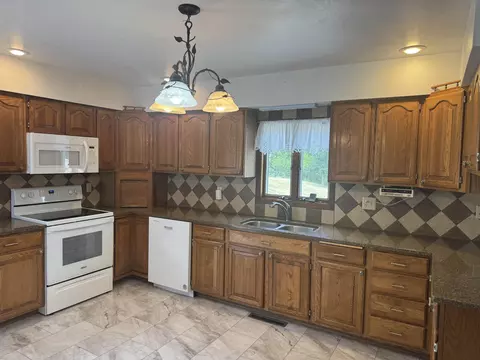 Kitchen - 2 Sampson St, Deadwood, SD 57732 photo 2 of 4
