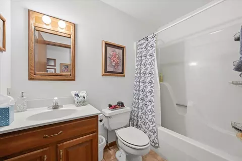 Bath - 1427 W Charles St, Spearfish, SD 57783 photo 3 of 4