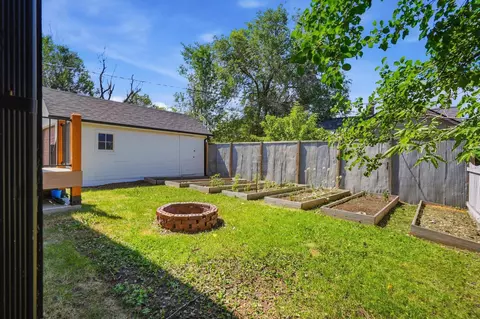 Exterior - 619 Lawrence St, Belle Fourche, SD 57717 photo 6 of 9