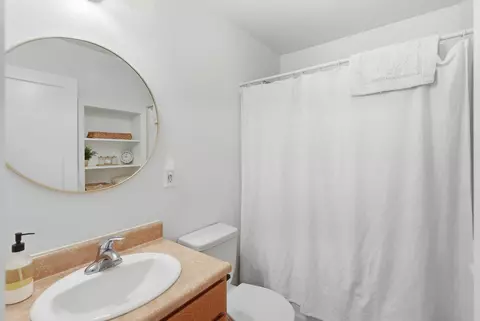 Bath - 619 Lawrence St, Belle Fourche, SD 57717 photo 1 of 3