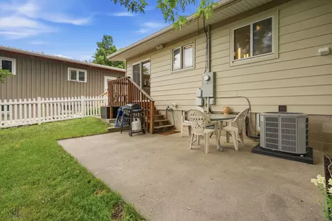 1101 Omaha St, Belle Fourche, SD 57717 photo 30