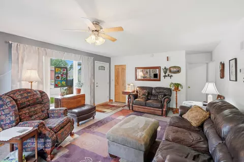 Living - 1101 Omaha St, Belle Fourche, SD 57717 photo 1 of 5