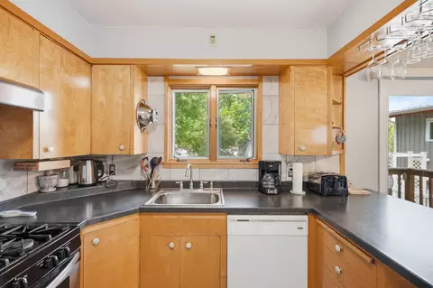 1101 Omaha St, Belle Fourche, SD 57717 photo 12