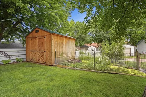 1101 Omaha St, Belle Fourche, SD 57717 photo 34