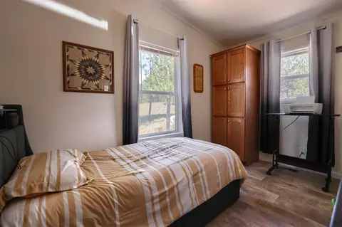 Bedroom - 25555 Harriett Ward Rd, Edgemont, SD 57735 photo 3 of 4
