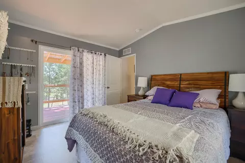 Bedroom - 25555 Harriett Ward Rd, Edgemont, SD 57735 photo 1 of 4