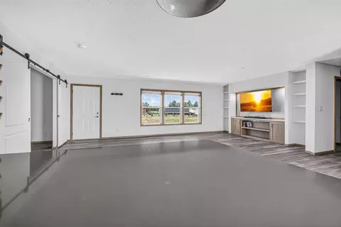 18883 Hermitage Ln, Belle Fourche, SD 57717 photo 4