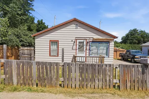 Exterior - 406 8th St, Sturgis, SD 57785 photo 1 of 5