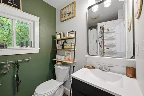 Bath - 324 White St, Lead, SD 57754 photo 2 of 2