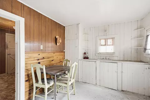 Dining - 475 Gordon St, Custer, SD 57730 photo 4 of 4