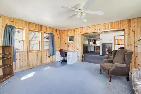 Living - 475 Gordon St, Custer, SD 57730 photo 2 of 3