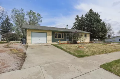 138 E Centennial St, Rapid City, SD 57701 photo 2